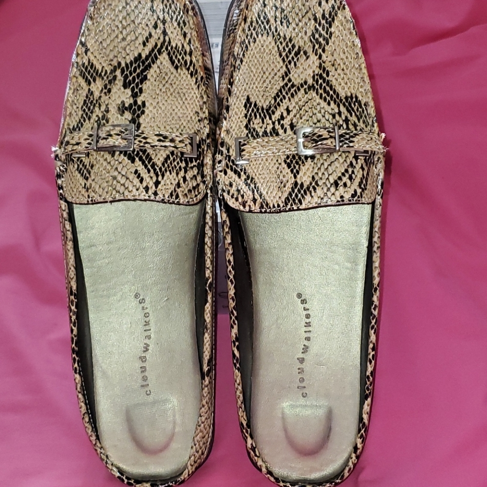 Womens 13W Cloudwalkers